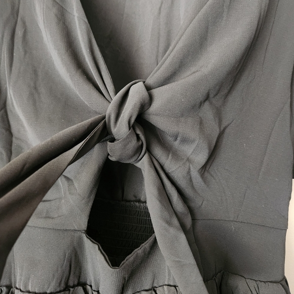 Chic Black Tie-Front Short Romper - Picture 3 of 5